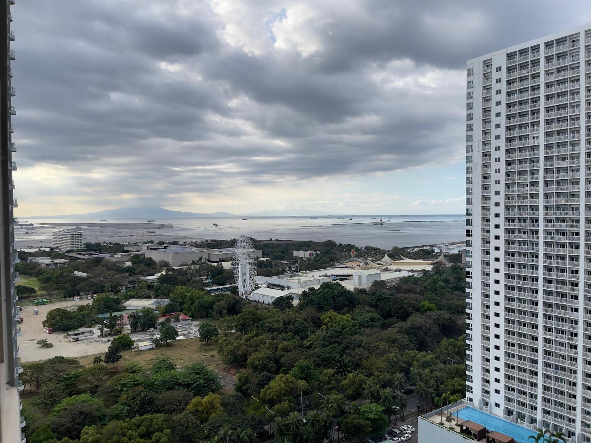 Smdc Coast Residences Pasay Exteriör bild